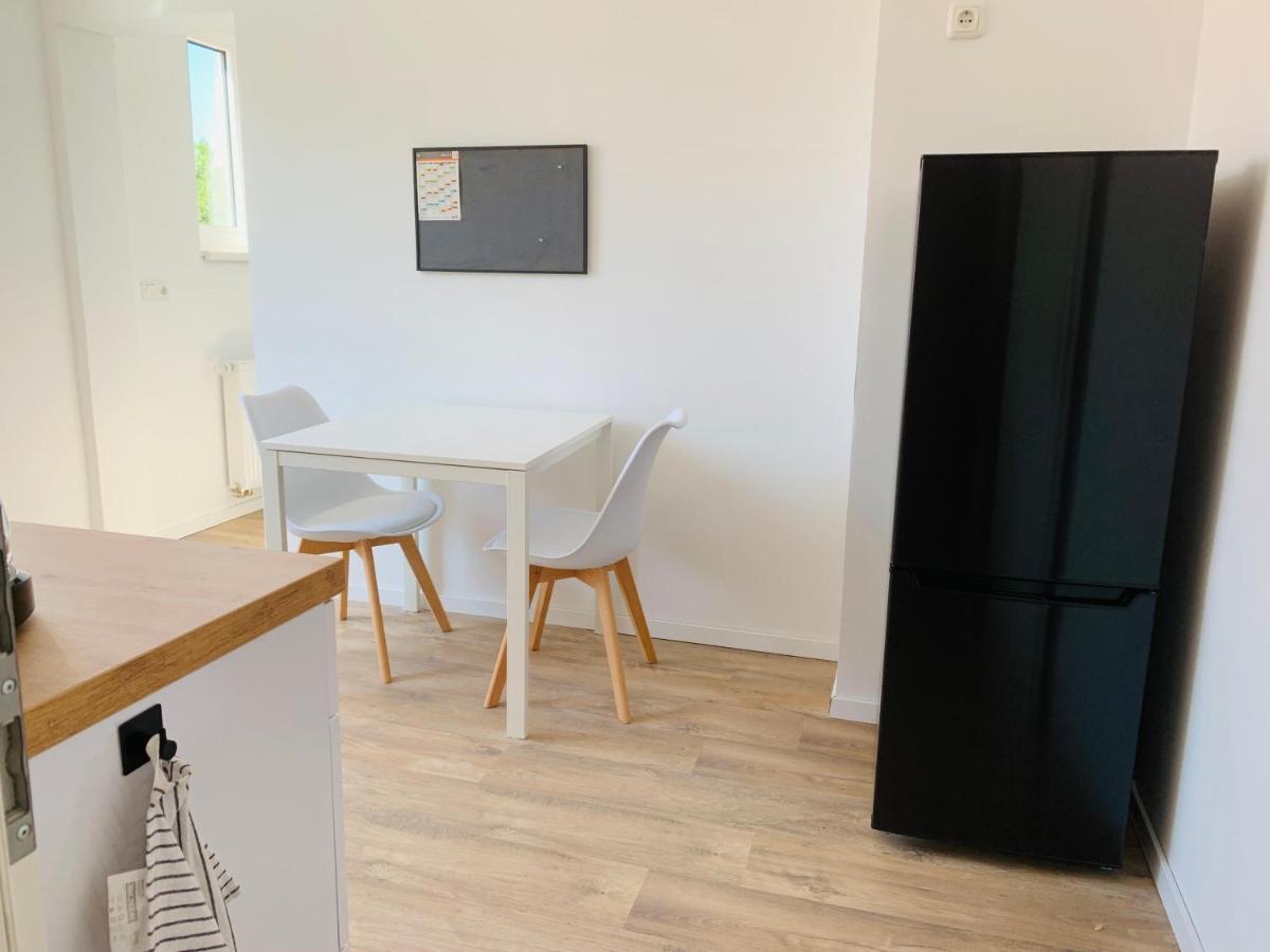 Feddersen Living Kernsanierte Ferienwohnungen - Gemuetlich - Netflix - Voll Ausgestattet - Zentral Brunsbuttel Exterior photo