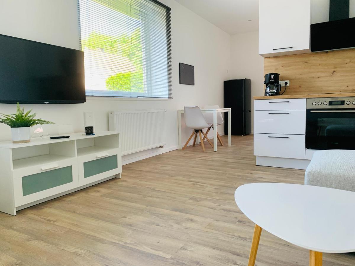 Feddersen Living Kernsanierte Ferienwohnungen - Gemuetlich - Netflix - Voll Ausgestattet - Zentral Brunsbuttel Exterior photo