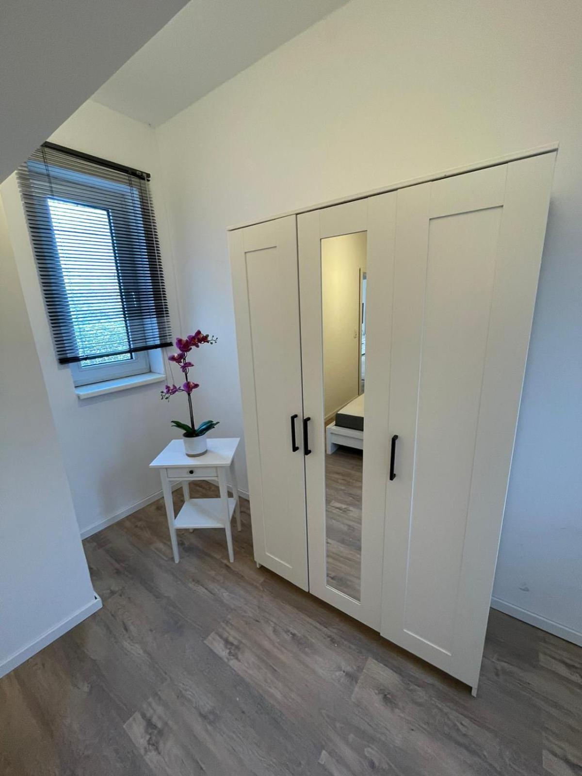 Feddersen Living Kernsanierte Ferienwohnungen - Gemuetlich - Netflix - Voll Ausgestattet - Zentral Brunsbuttel Room photo